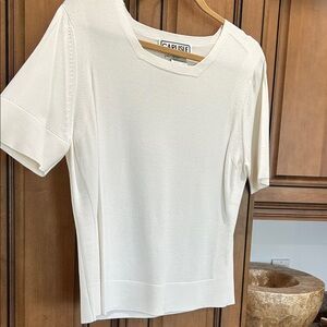 Carlisle white Short Sleeve Knit Top.  Square neck. Size XL